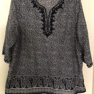 Anne Carson Woman’s Blouse, 100% Cotton, 3/4 Sleeve, Embroidered detailing.